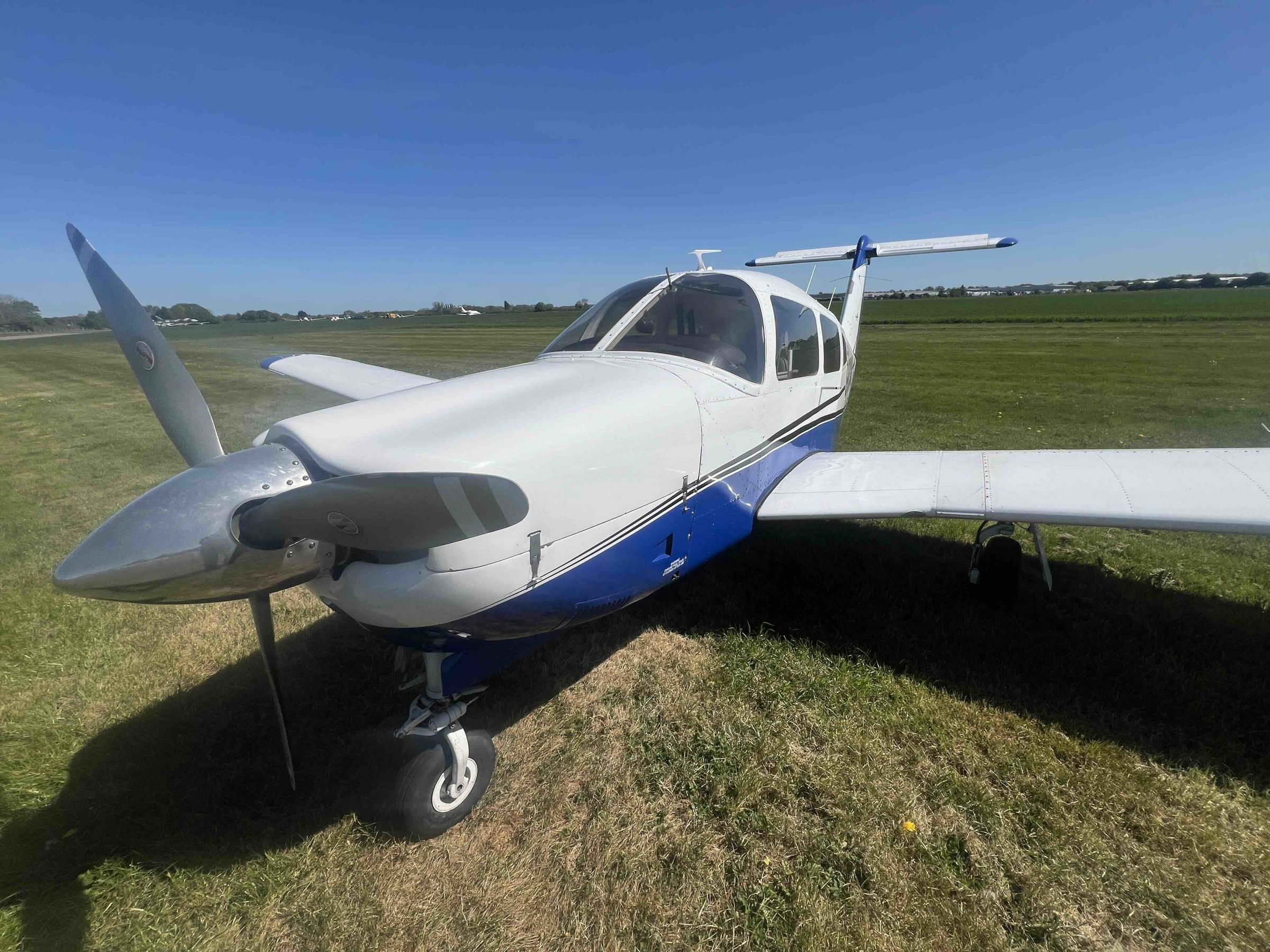 1979 Piper PA-28RT-201 Arrow IV - Exterior