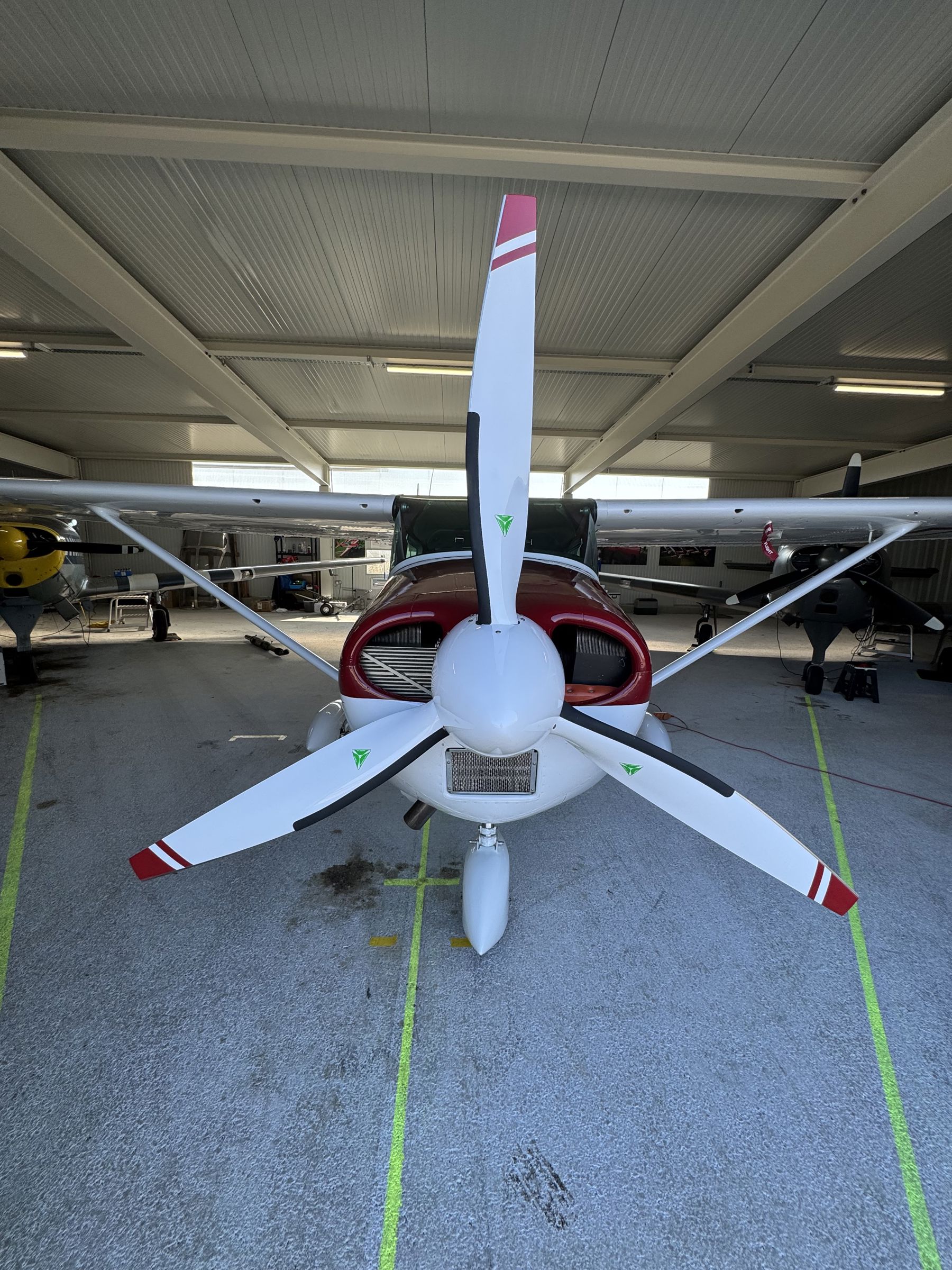 1966 Cessna 182J Skylane - Exterior