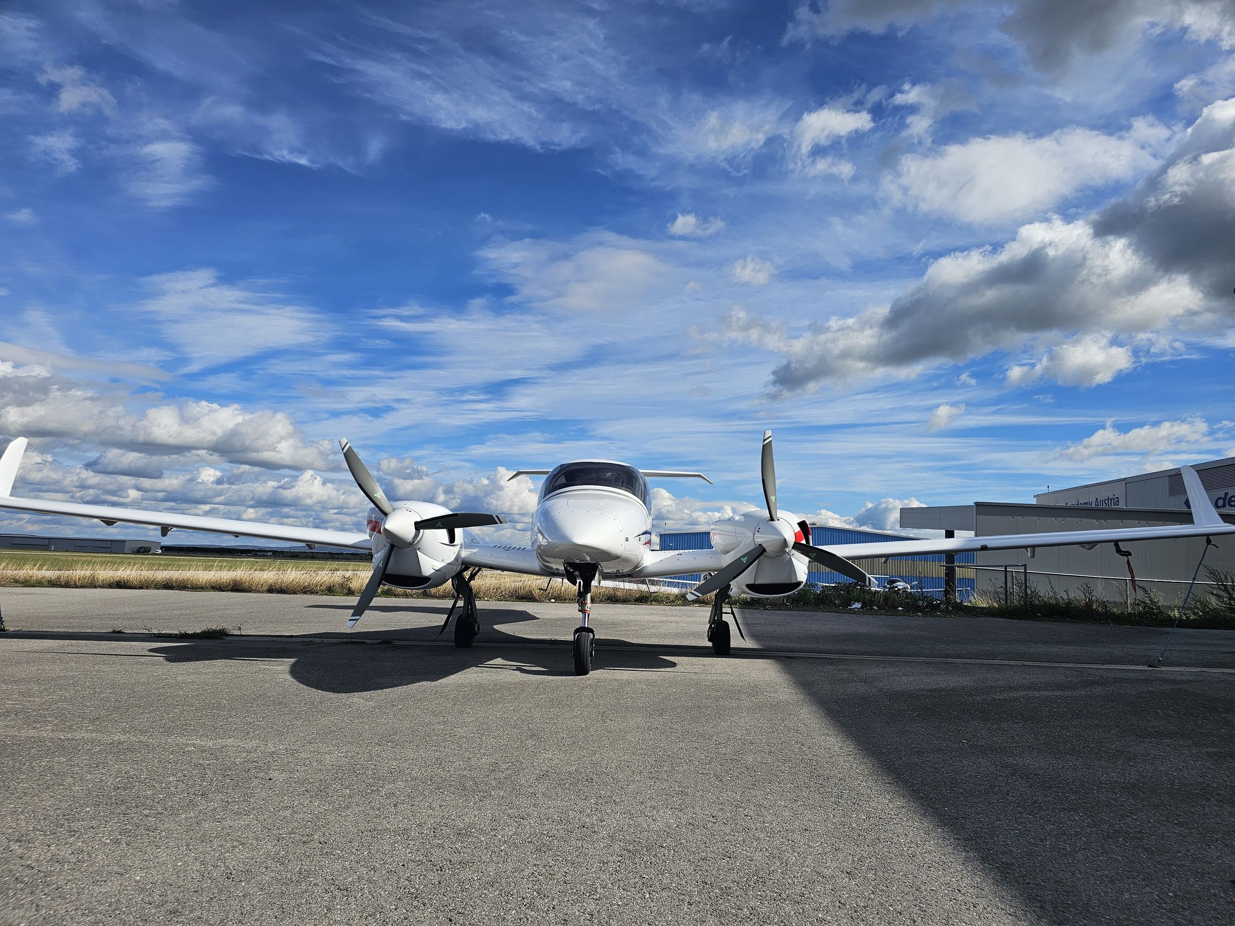 2022 Diamond DA42-VI