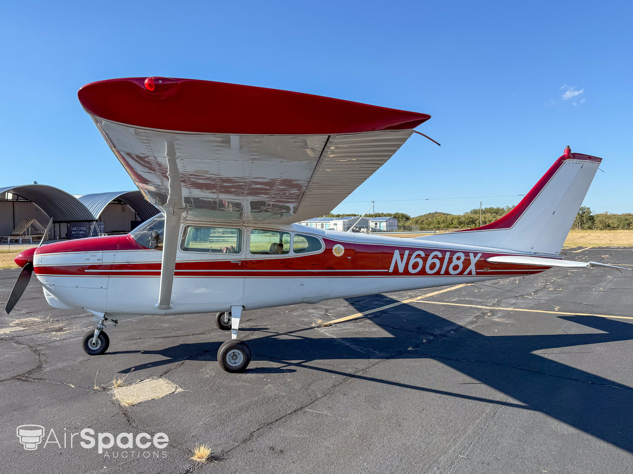 1960 Cessna 210A - Exterior