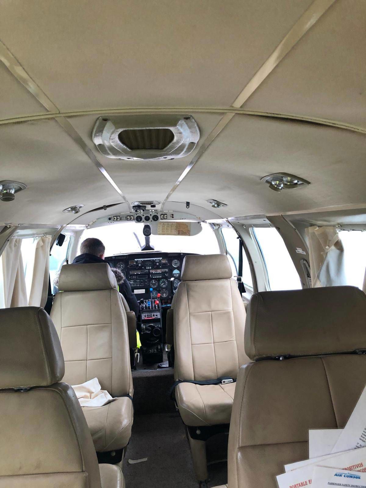 1975 Piper PA-31-310 Navajo - Interior