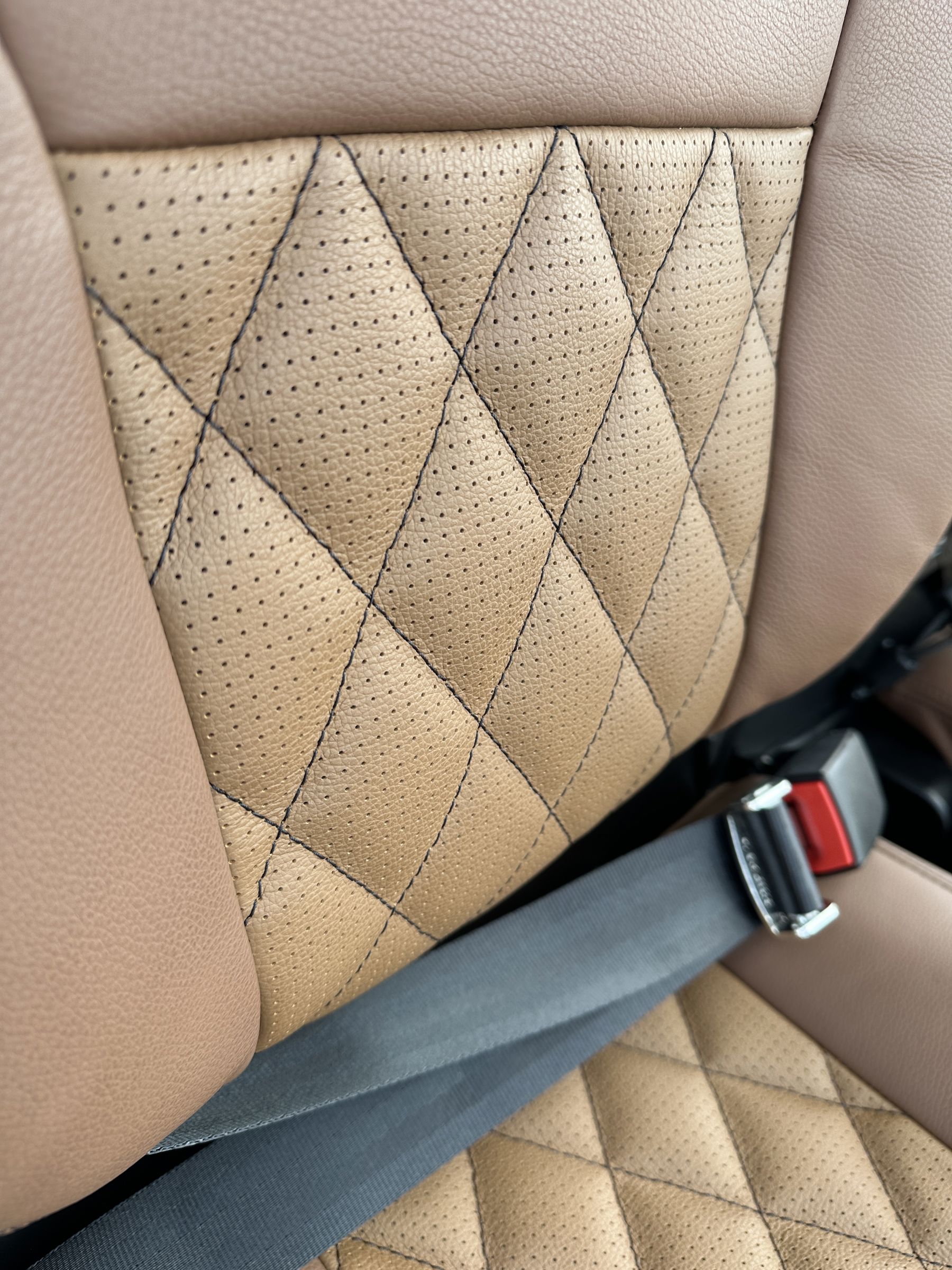 2007 Robinson R44 Clipper II - Interior