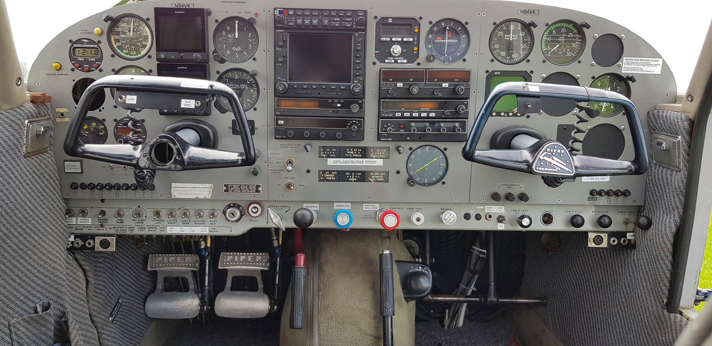 1959 Piper PA-24-250 Comanche - Interior