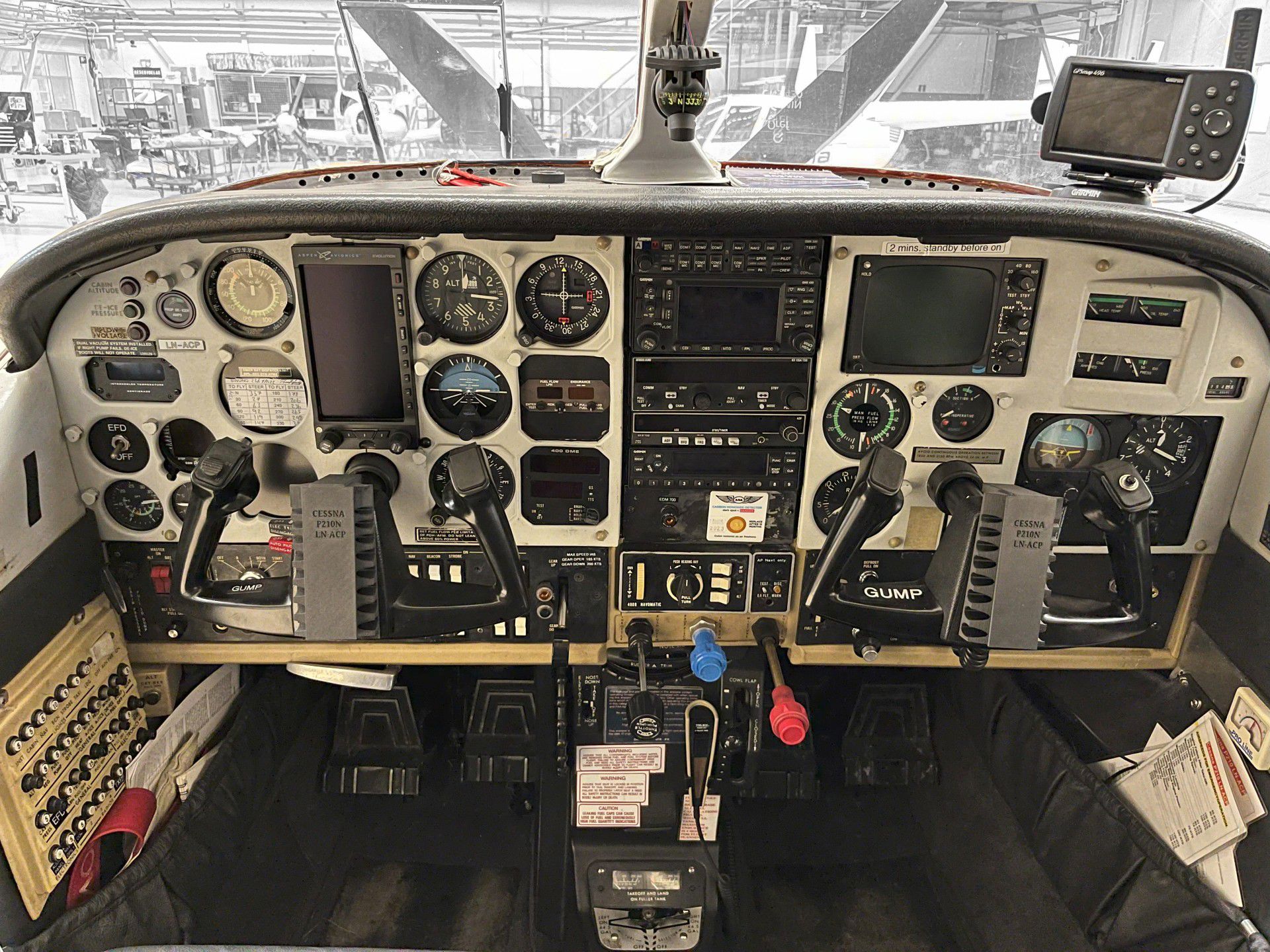 1979 Cessna 210N Turbo Centurion - Interior