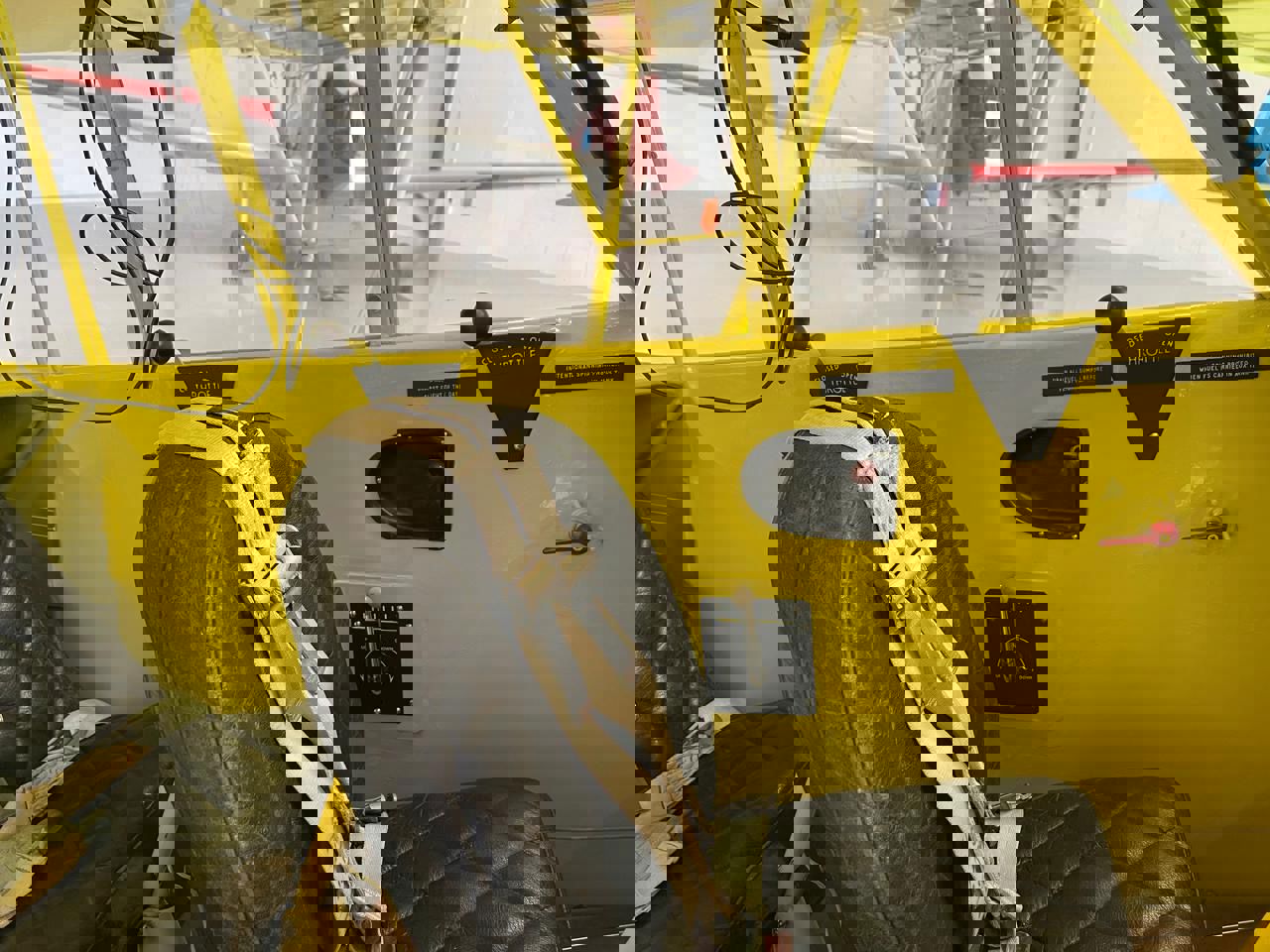 1946 Piper J-3 Cub - Interior