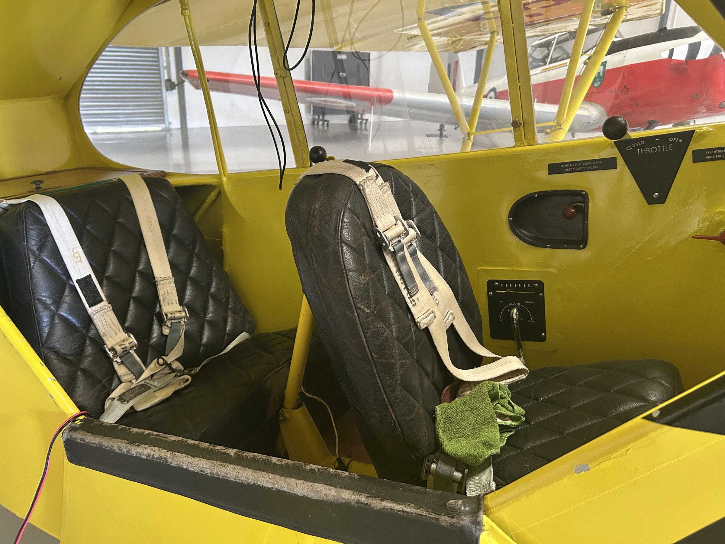 1946 Piper J-3 Cub - Interior