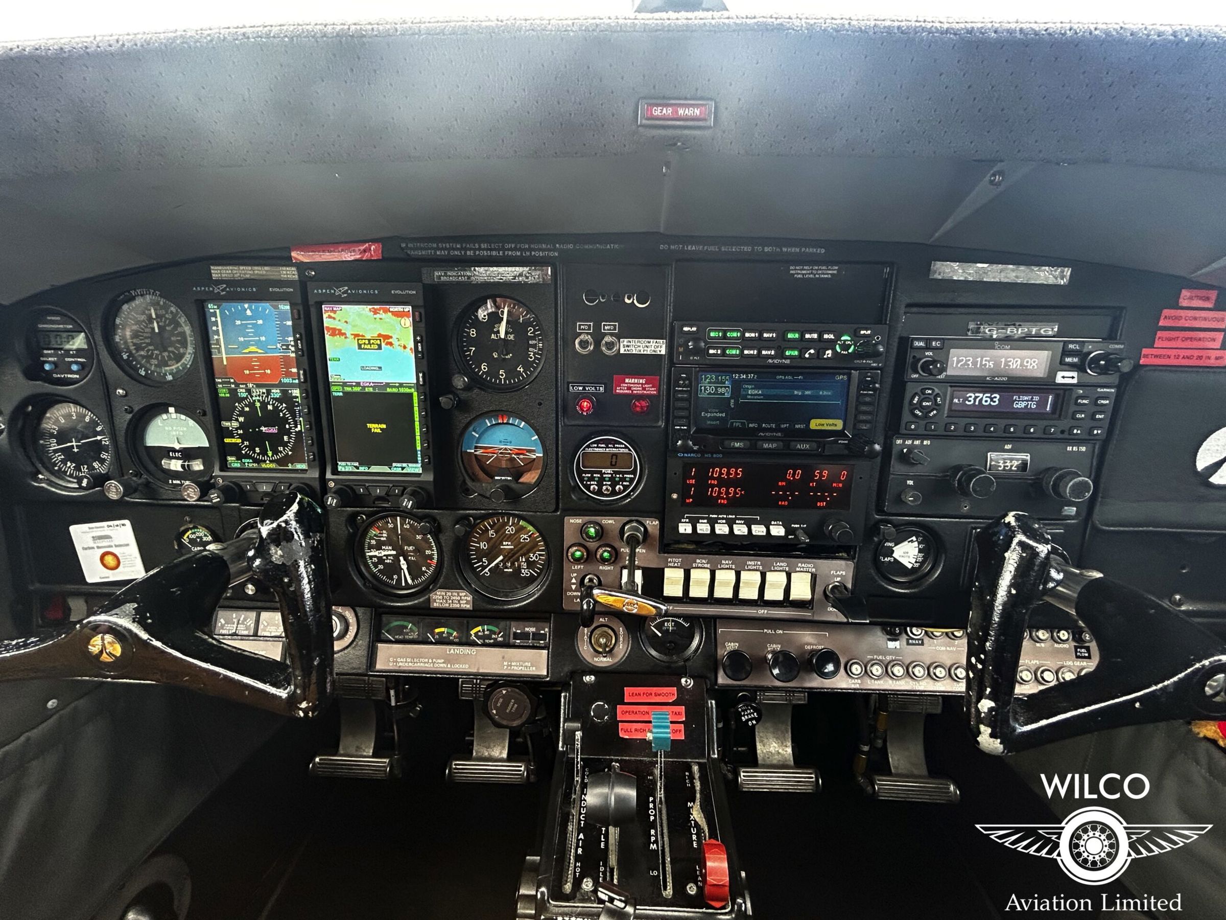 1976 Rockwell Commander 112TC - Interior