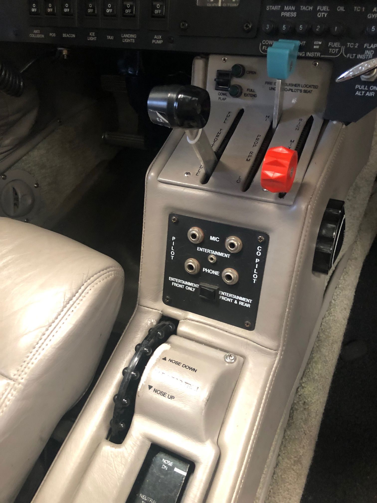 2002 Rockwell Commander 114TC - Interior