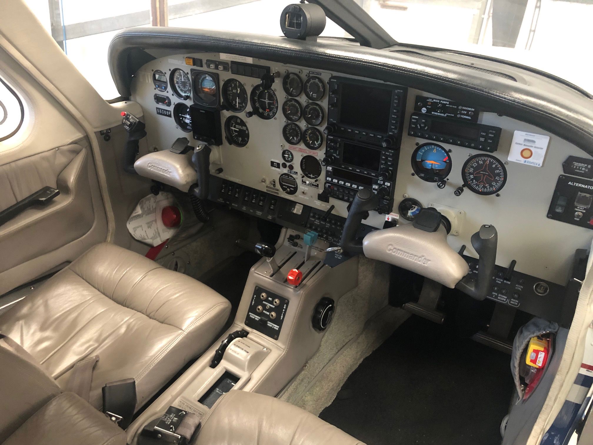 2002 Rockwell Commander 114TC - Interior