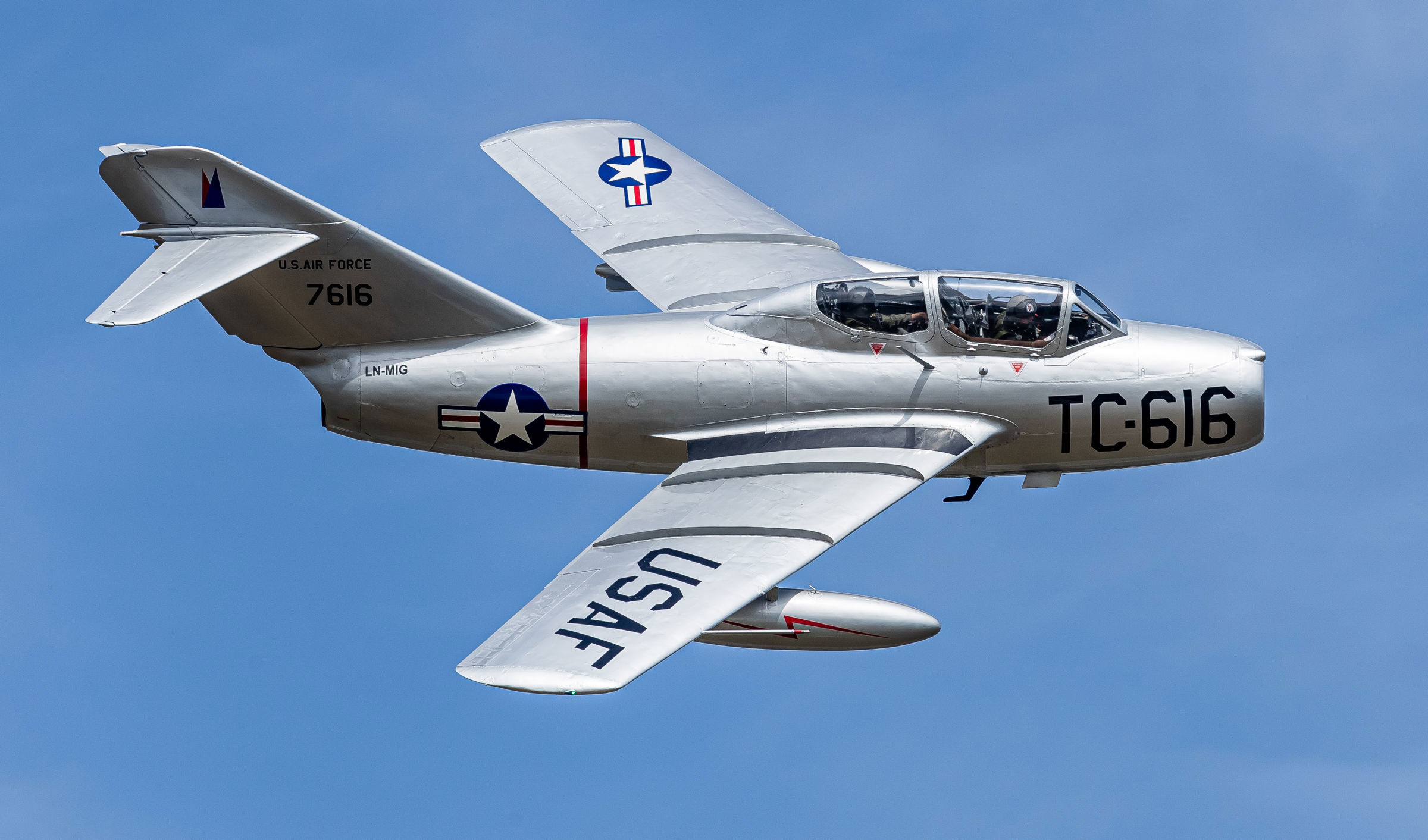 1952 Mikoyan-Gurevich MiG-15 - Exterior