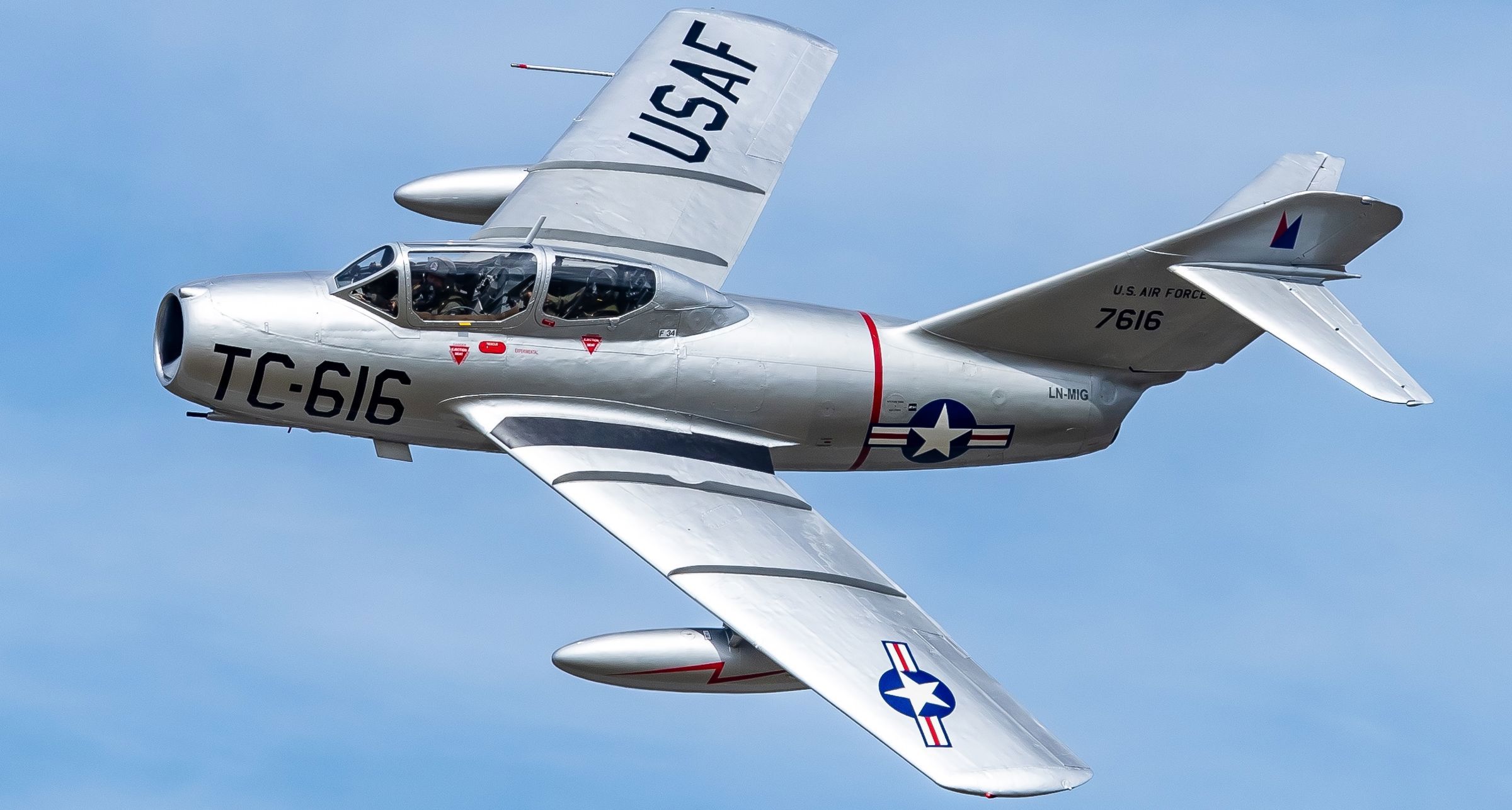 1952 Mikoyan-Gurevich MiG-15 - Exterior