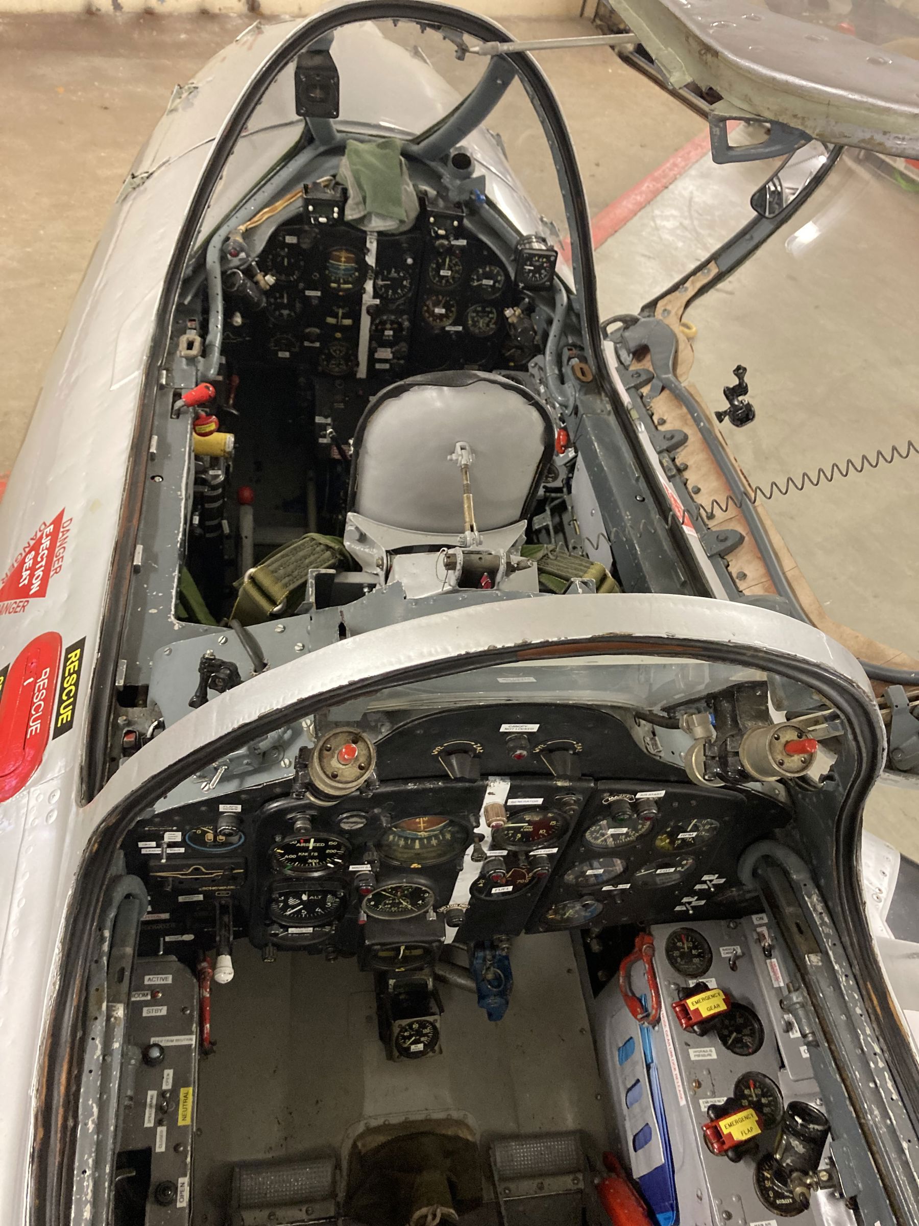 1952 Mikoyan-Gurevich MiG-15 - Interior