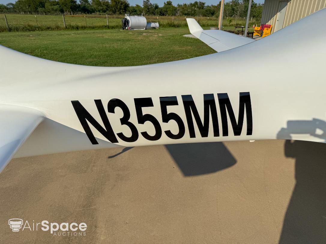 2009 Aerospool WT9 Dynamic LSA - Exterior