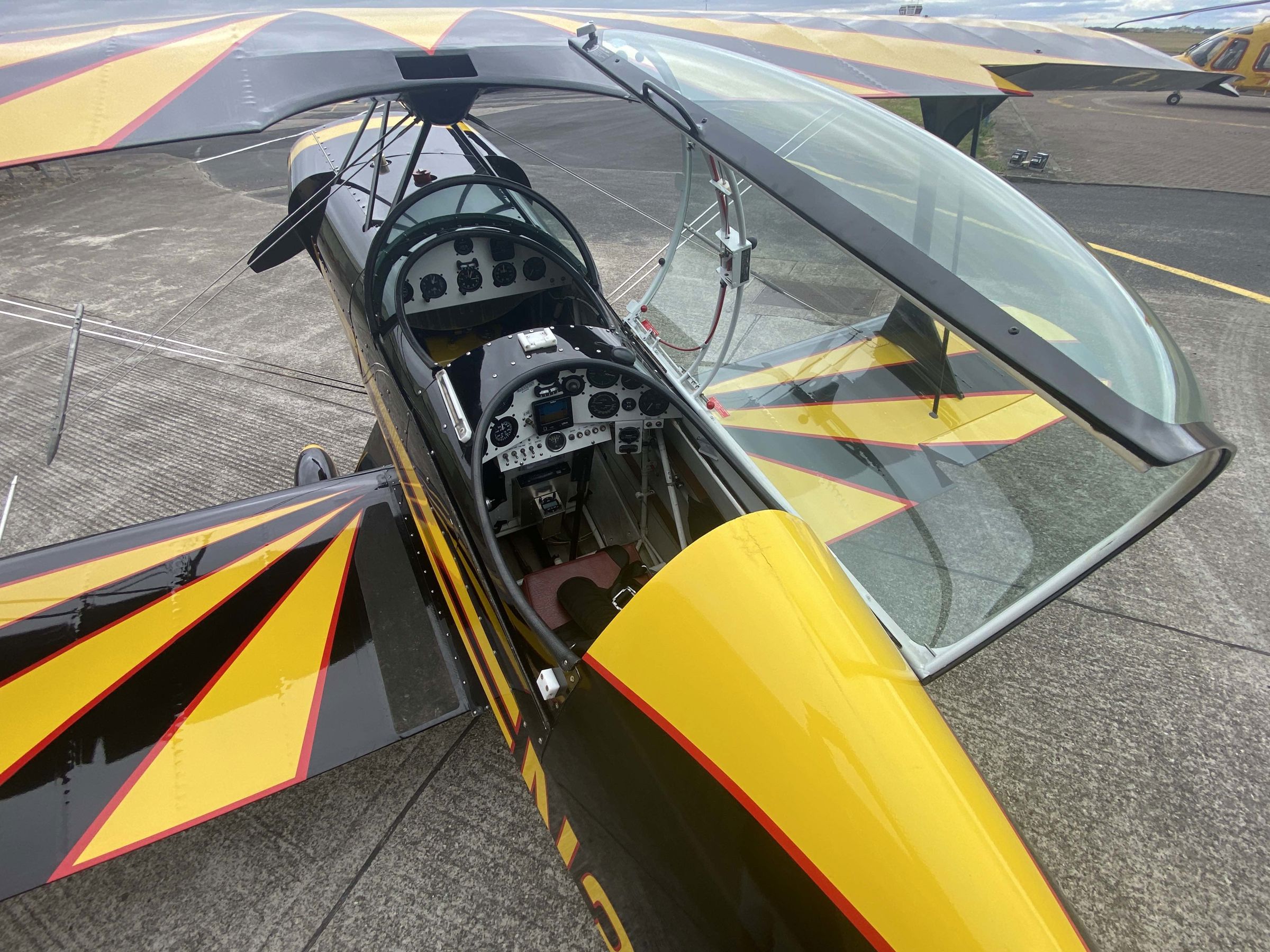 1979 Pitts S-2A - Interior