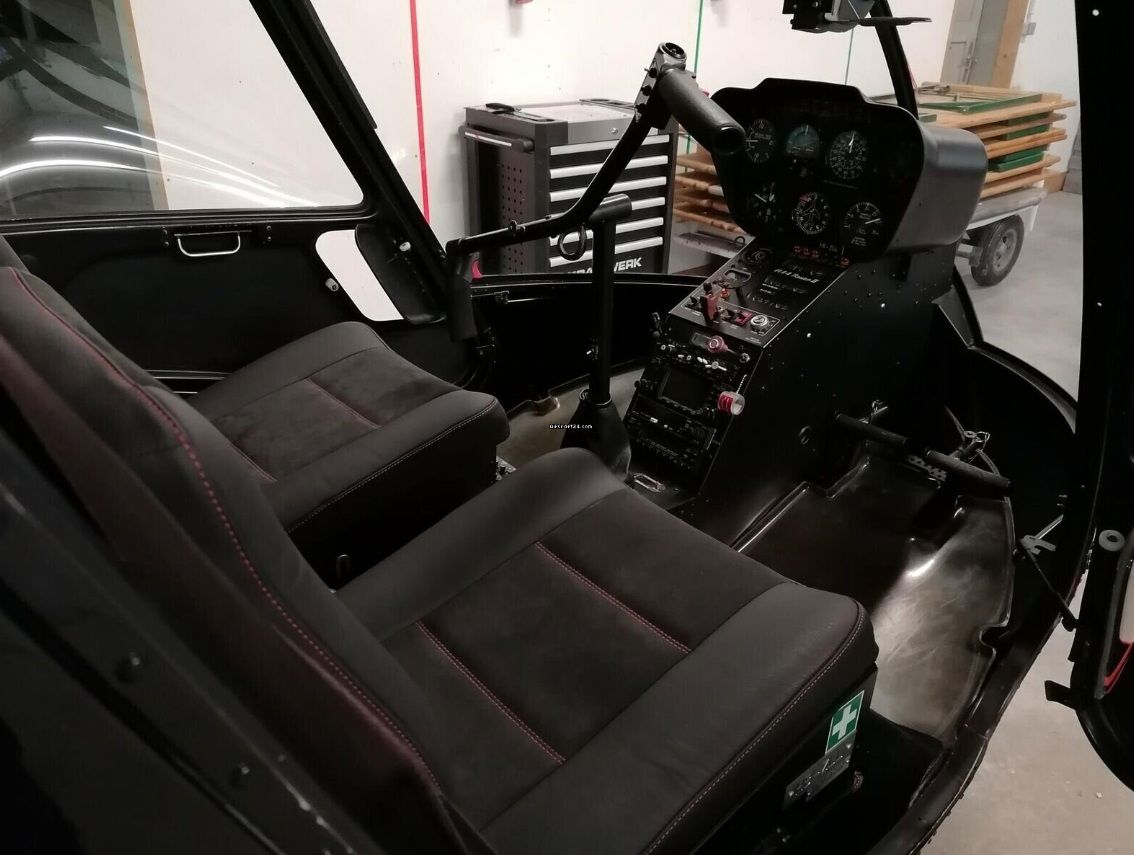 2008 Robinson R44 Raven II - Interior