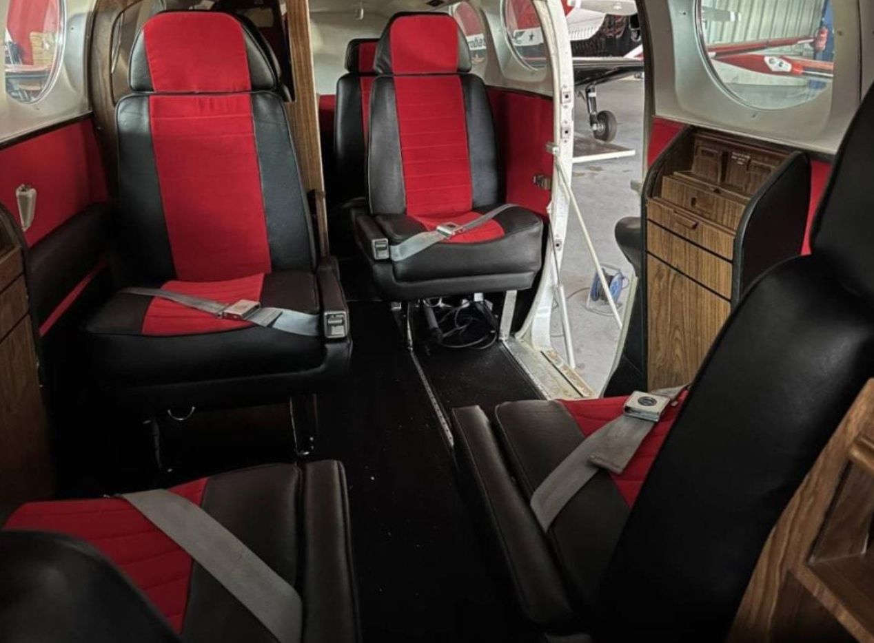 1982 Cessna 421C Golden Eagle III - Interior
