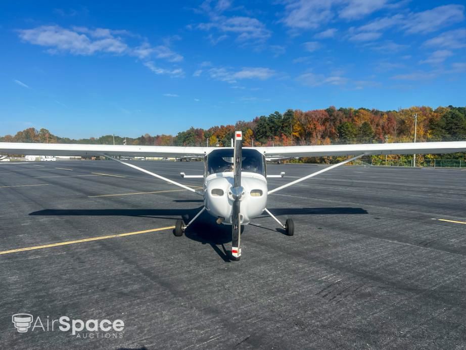 2011 Cessna 162 Skycatcher - Exterior