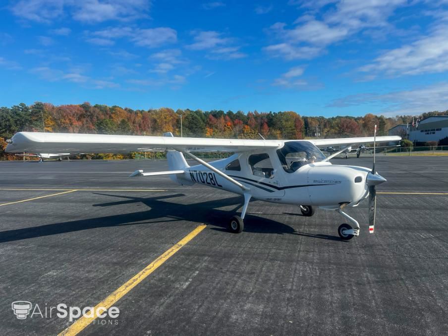 2011 Cessna 162 Skycatcher