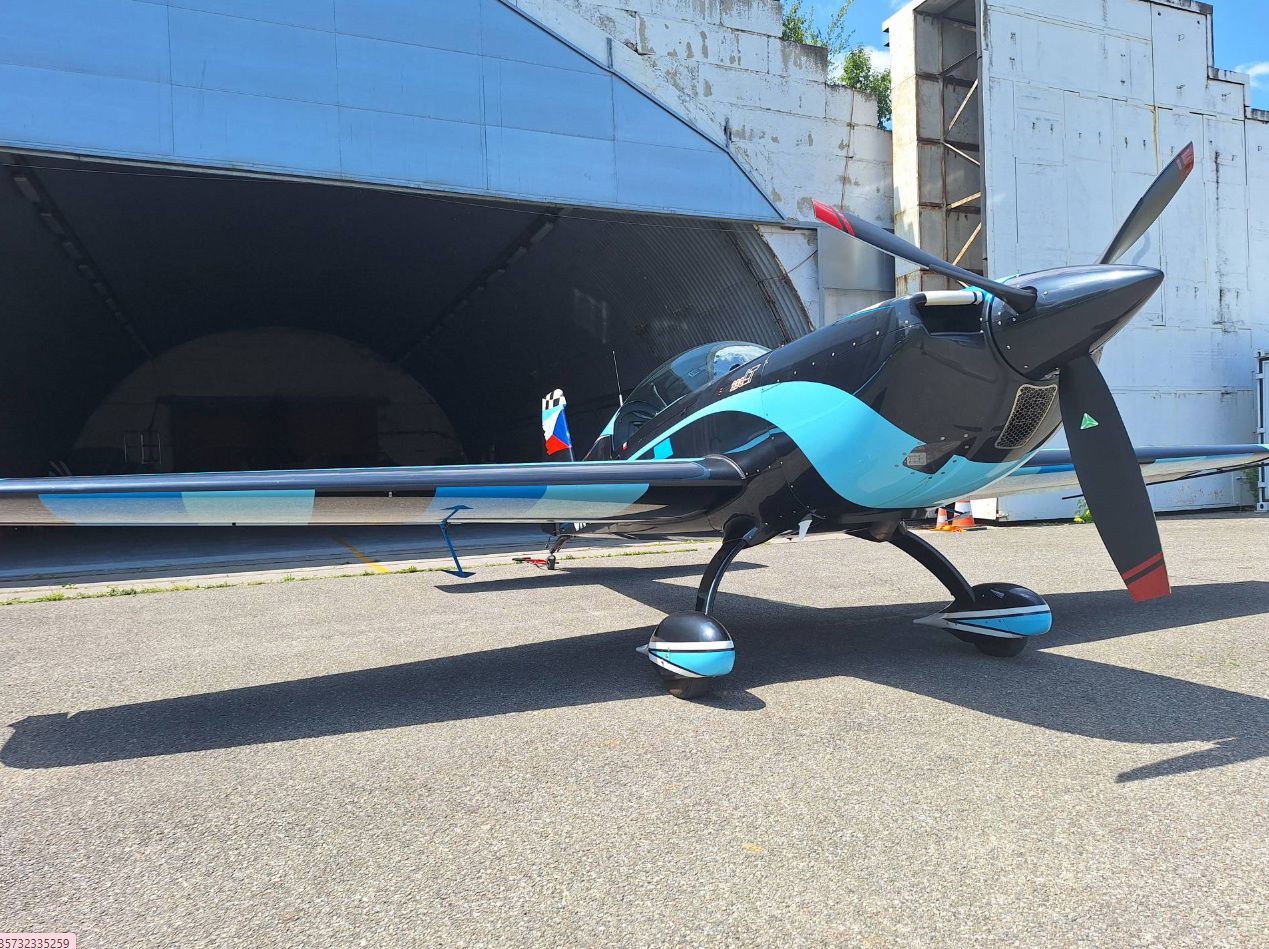 2019 Extra 330 - Exterior