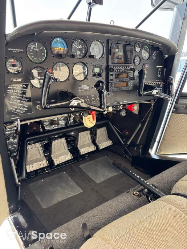 1991 Taylorcraft F22A - Interior