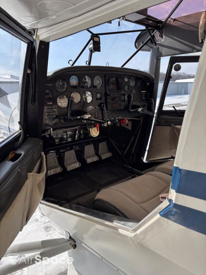 1991 Taylorcraft F22A - Interior