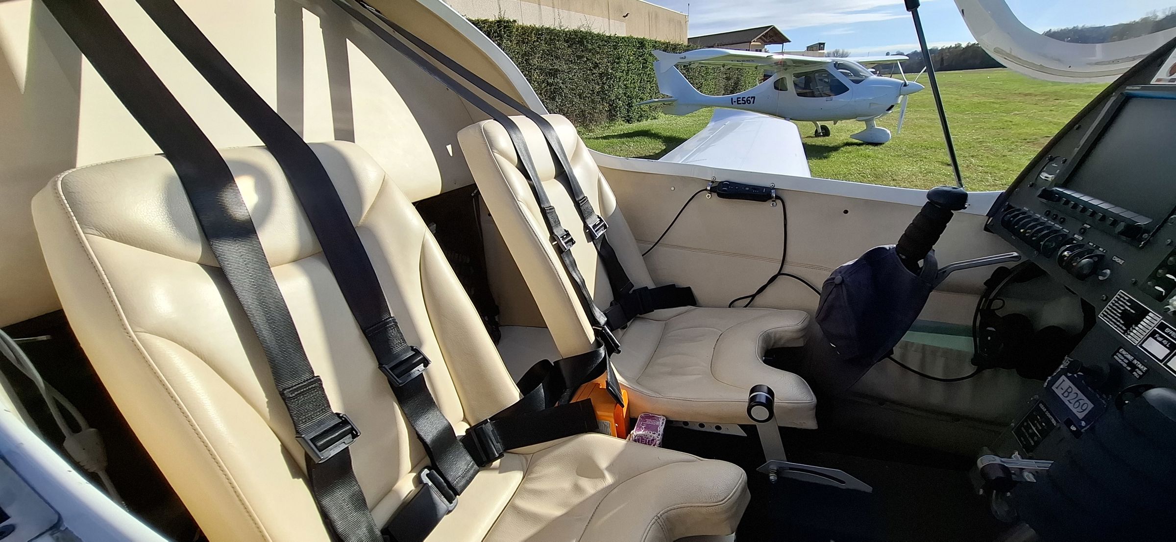 2012 Skyleader 200 UL - Interior
