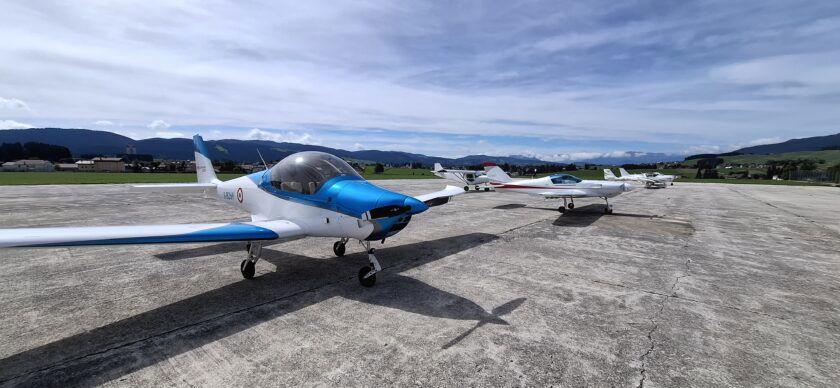 2012 Skyleader 200 UL - Exterior