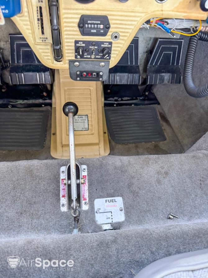 1971 Cessna 150L - Interior