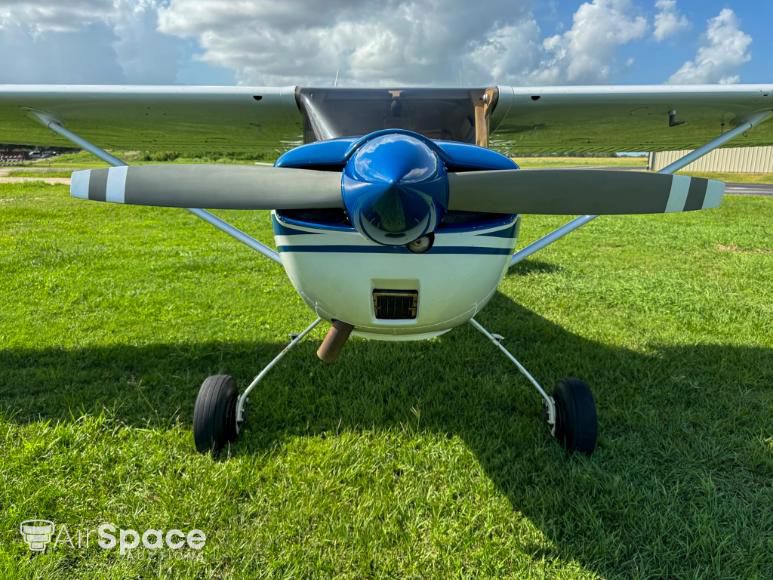 1971 Cessna 150L - Exterior