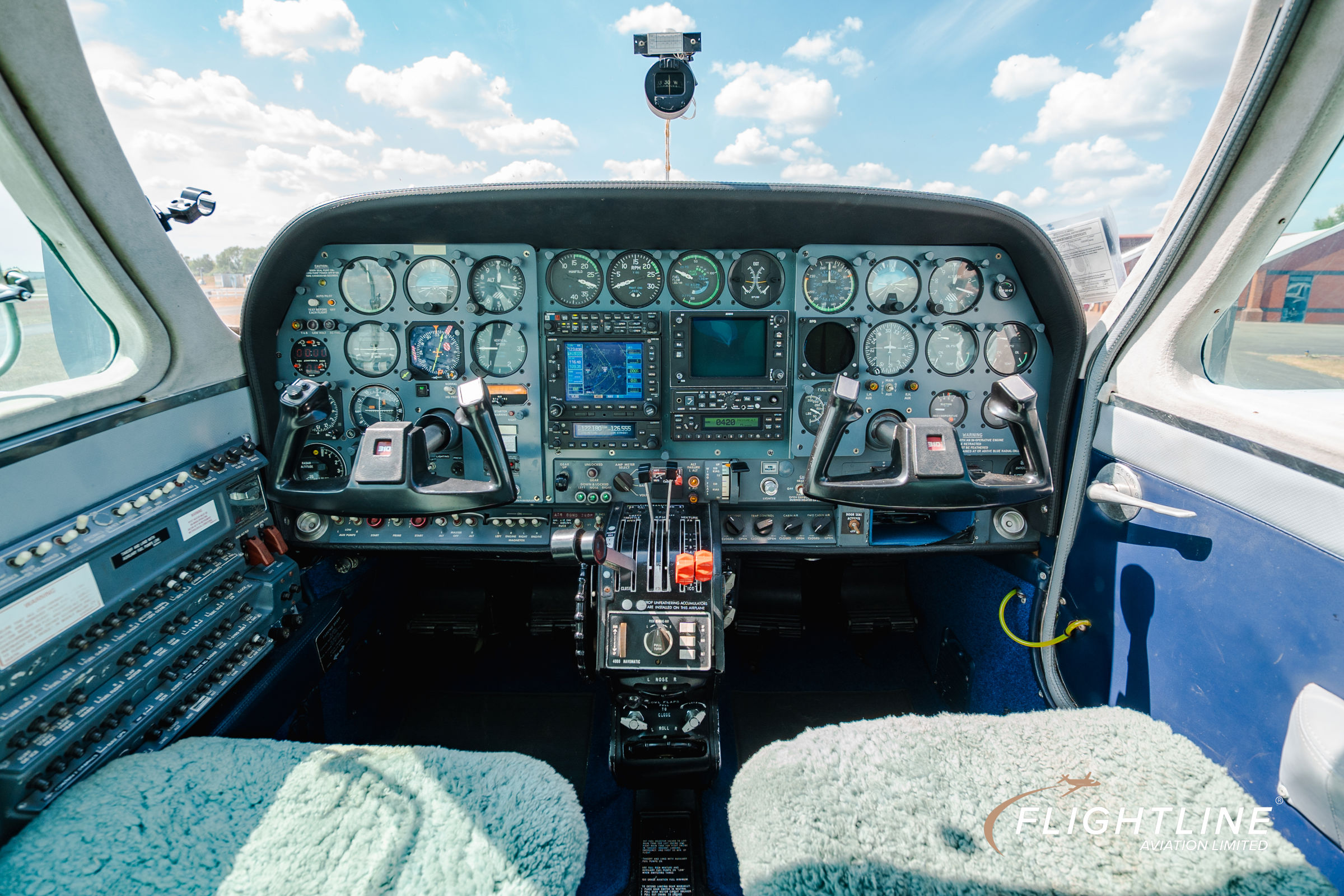 1980 Cessna 310R - Interior