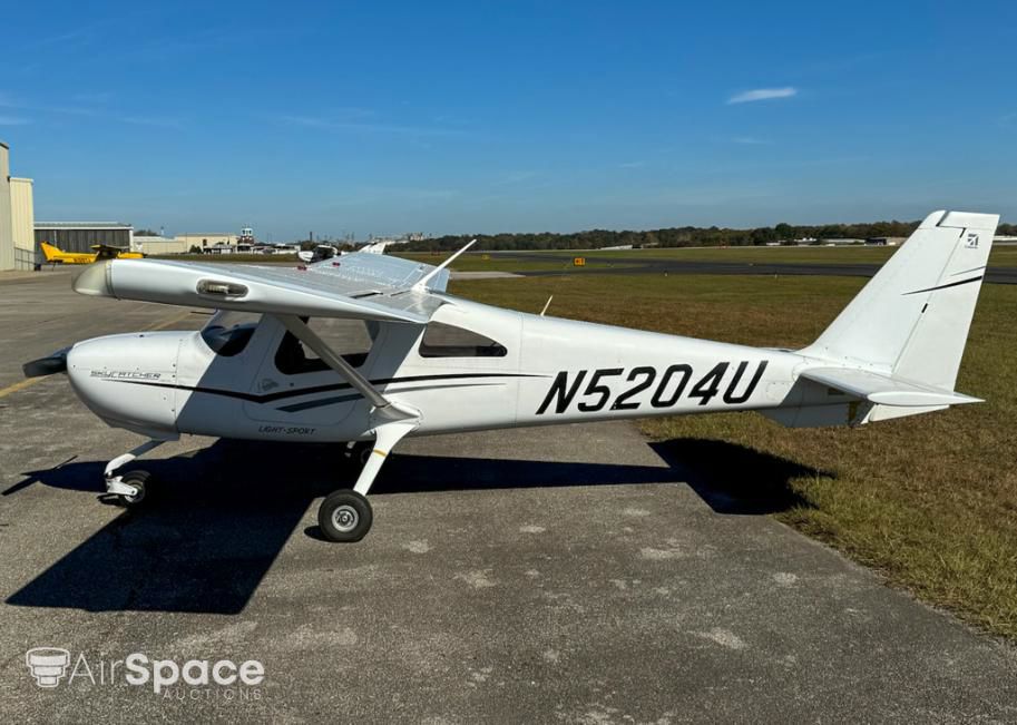 2010 Cessna 162 Skycatcher - Exterior