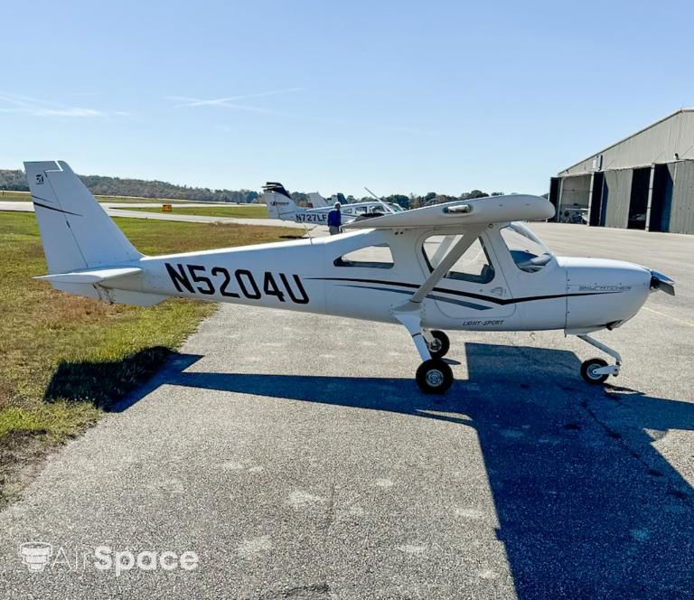 2010 Cessna 162 Skycatcher - Exterior