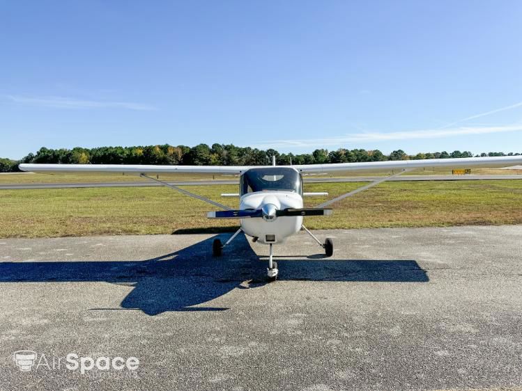 2010 Cessna 162 Skycatcher - Exterior