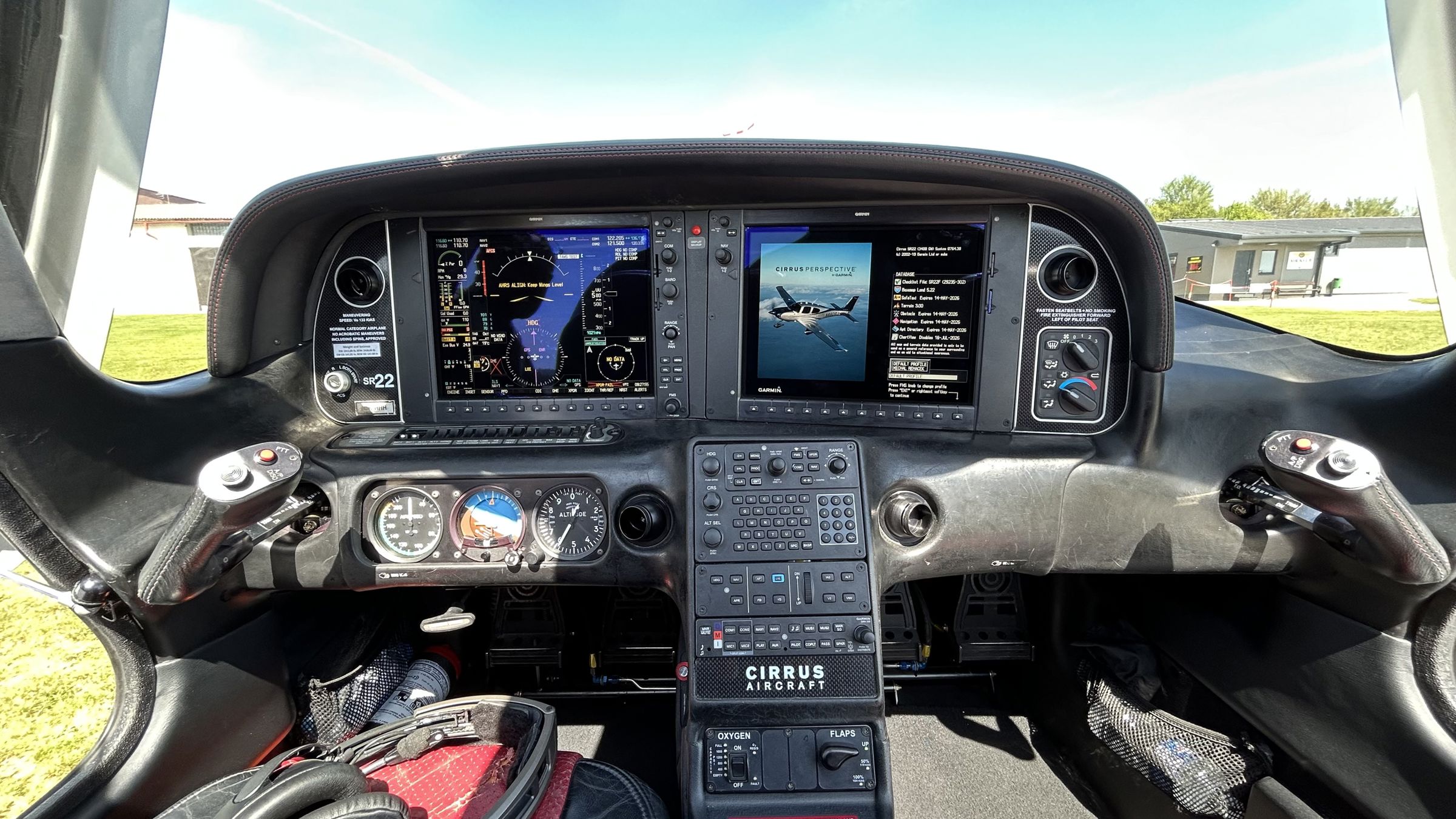 2012 Cirrus SR22 G3 - Interior