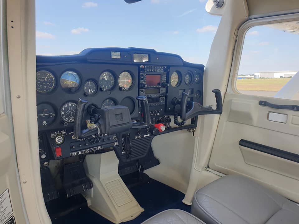 1974 Cessna (Reims) F150L - Interior
