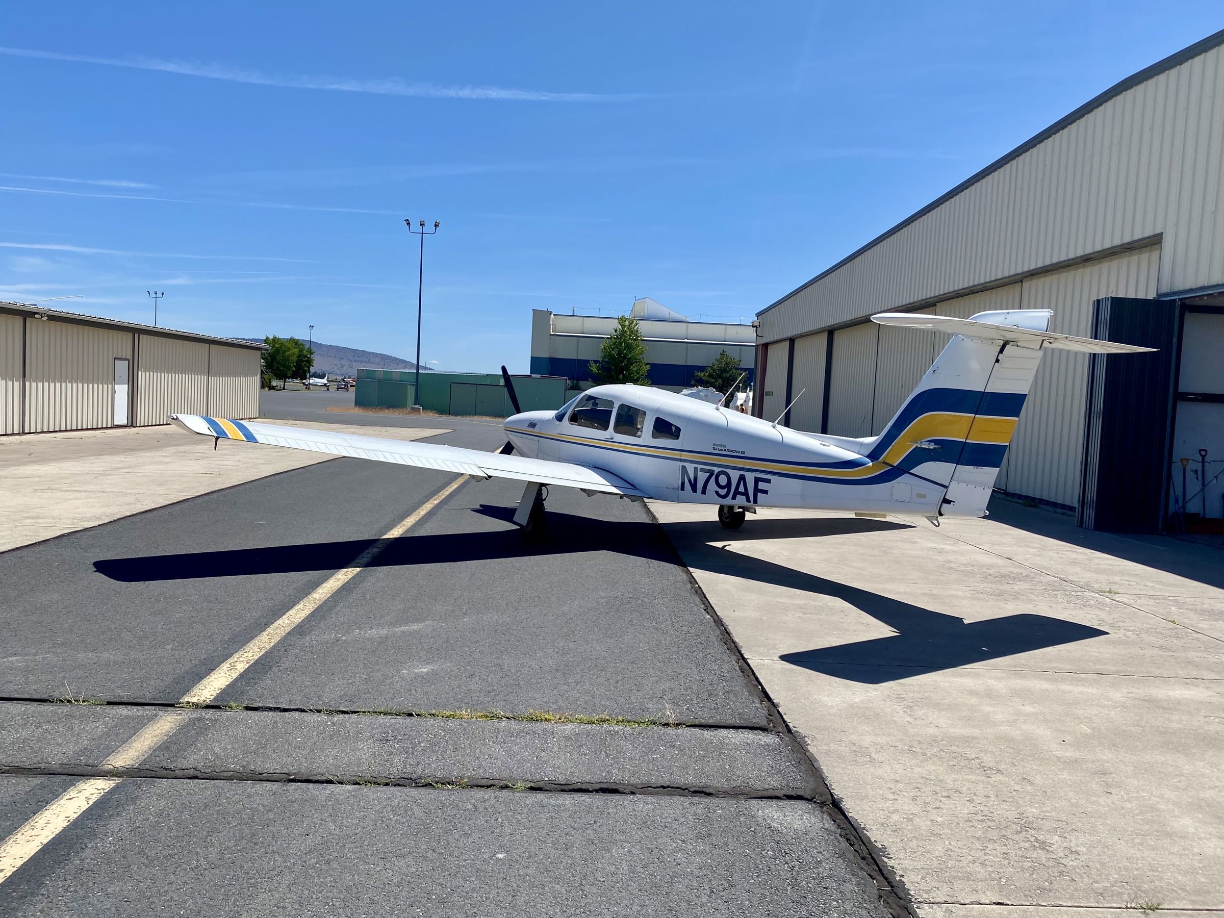 1979 Piper PA-28RT-201T Turbo Arrow IV - Exterior
