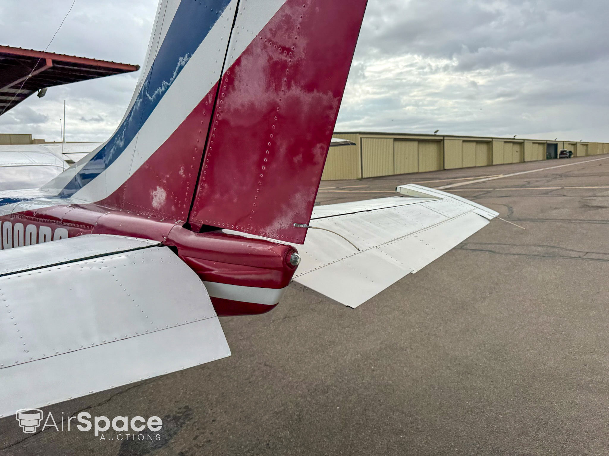 1972 Cessna 210L Turbo Centurion - Exterior