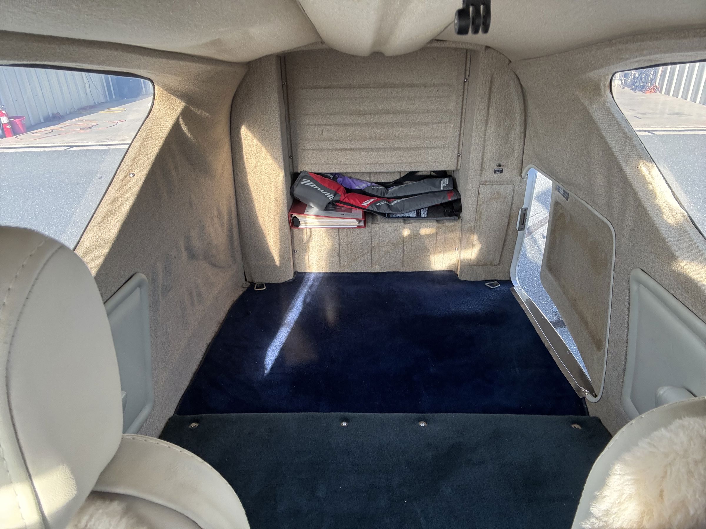 1976 Rockwell Commander 112 - Interior