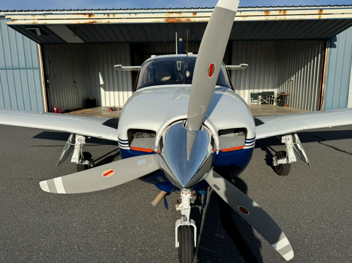 1976 Rockwell Commander 112 - Exterior