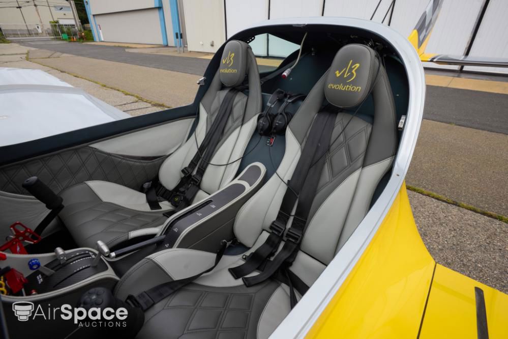 2021 JMB VL-3TE-915 - Interior