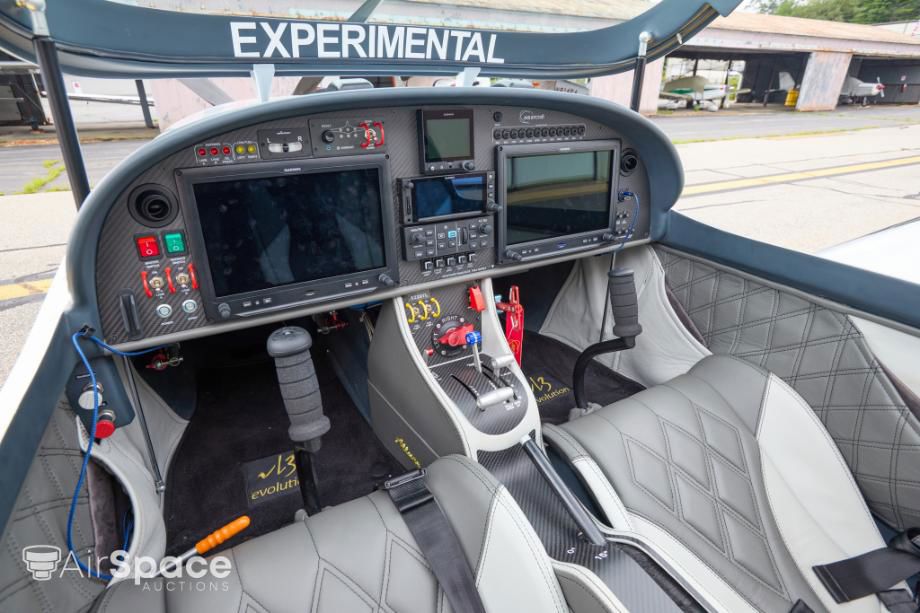 2021 JMB VL-3TE-915 - Interior