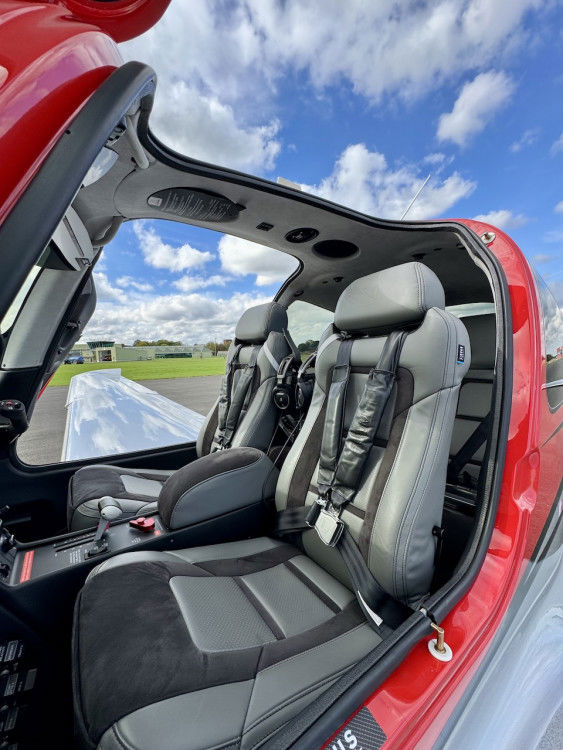 2021 Cirrus SR22T G6 GTS - Interior