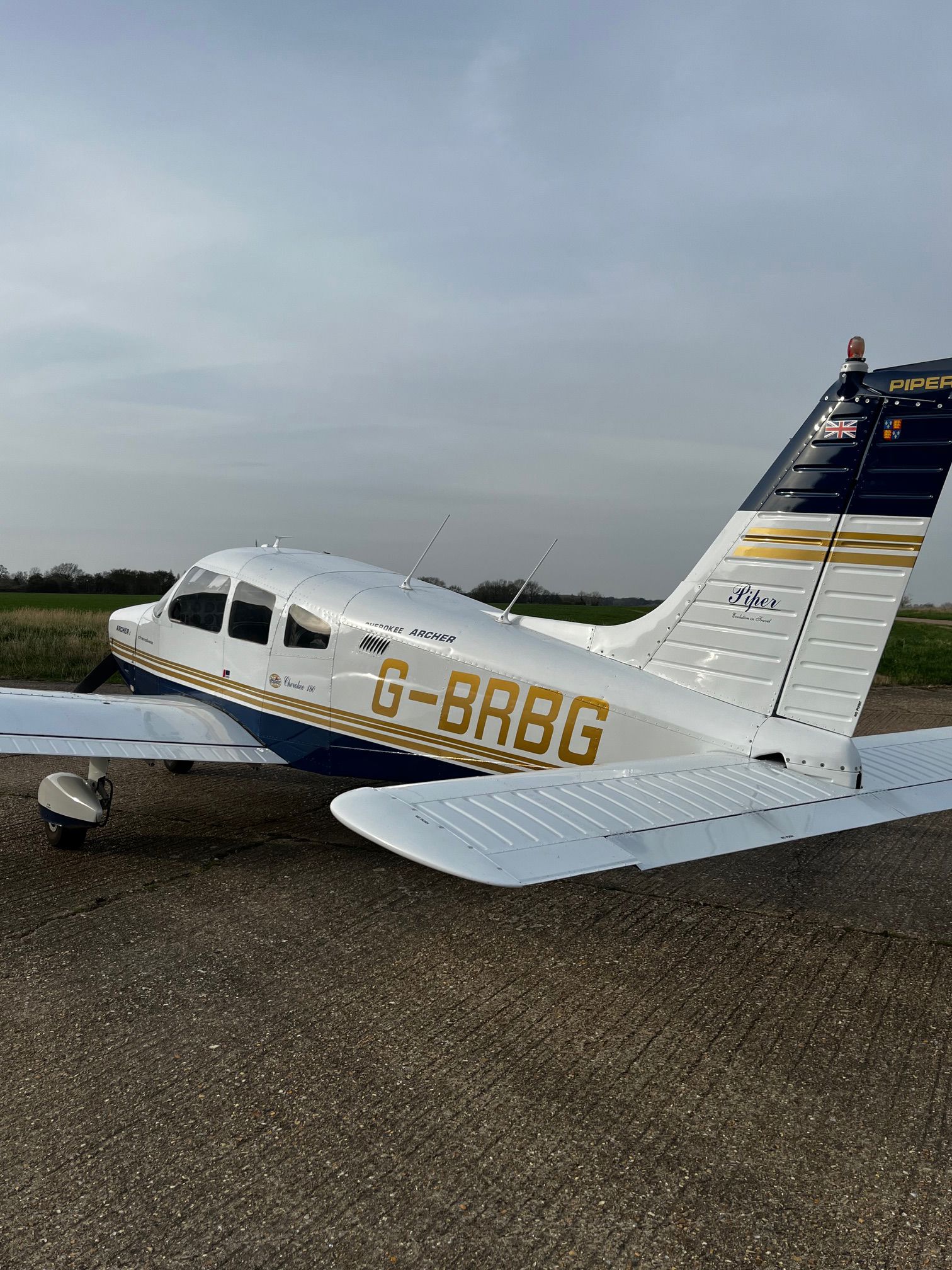 1975 Piper PA-28-180 Cherokee Archer - Exterior