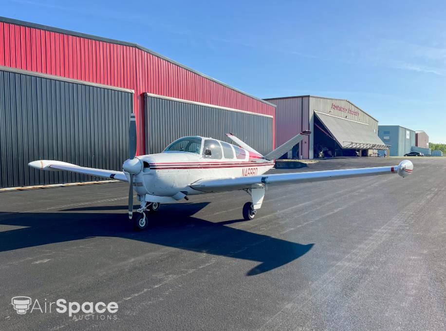 1956 Beechcraft H35 Bonanza - Exterior