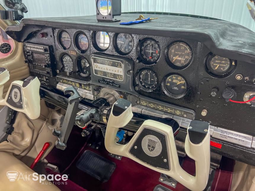 1956 Beechcraft H35 Bonanza - Interior