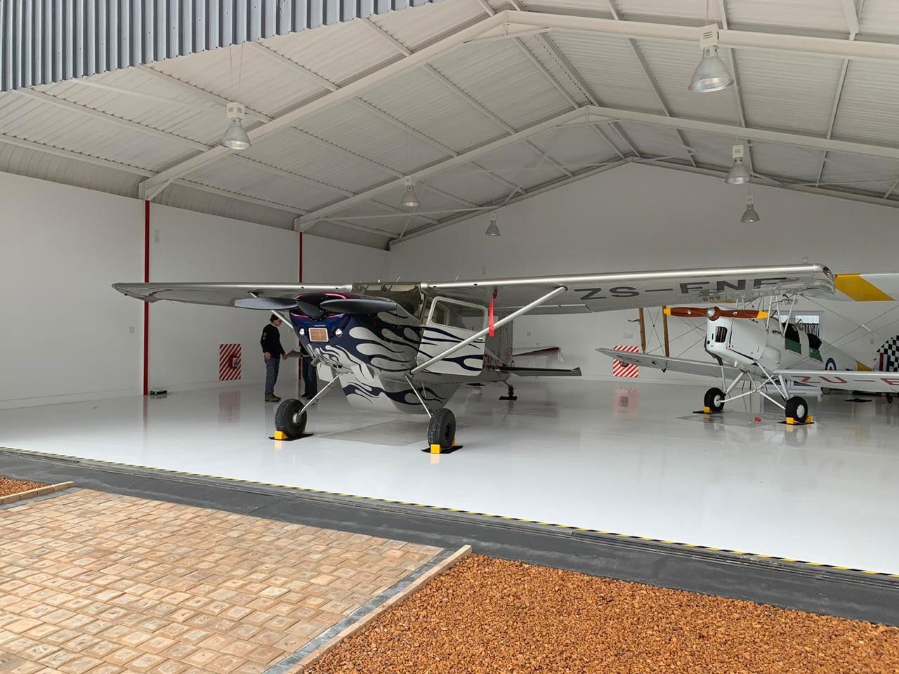 1980 Cessna C185F - Exterior