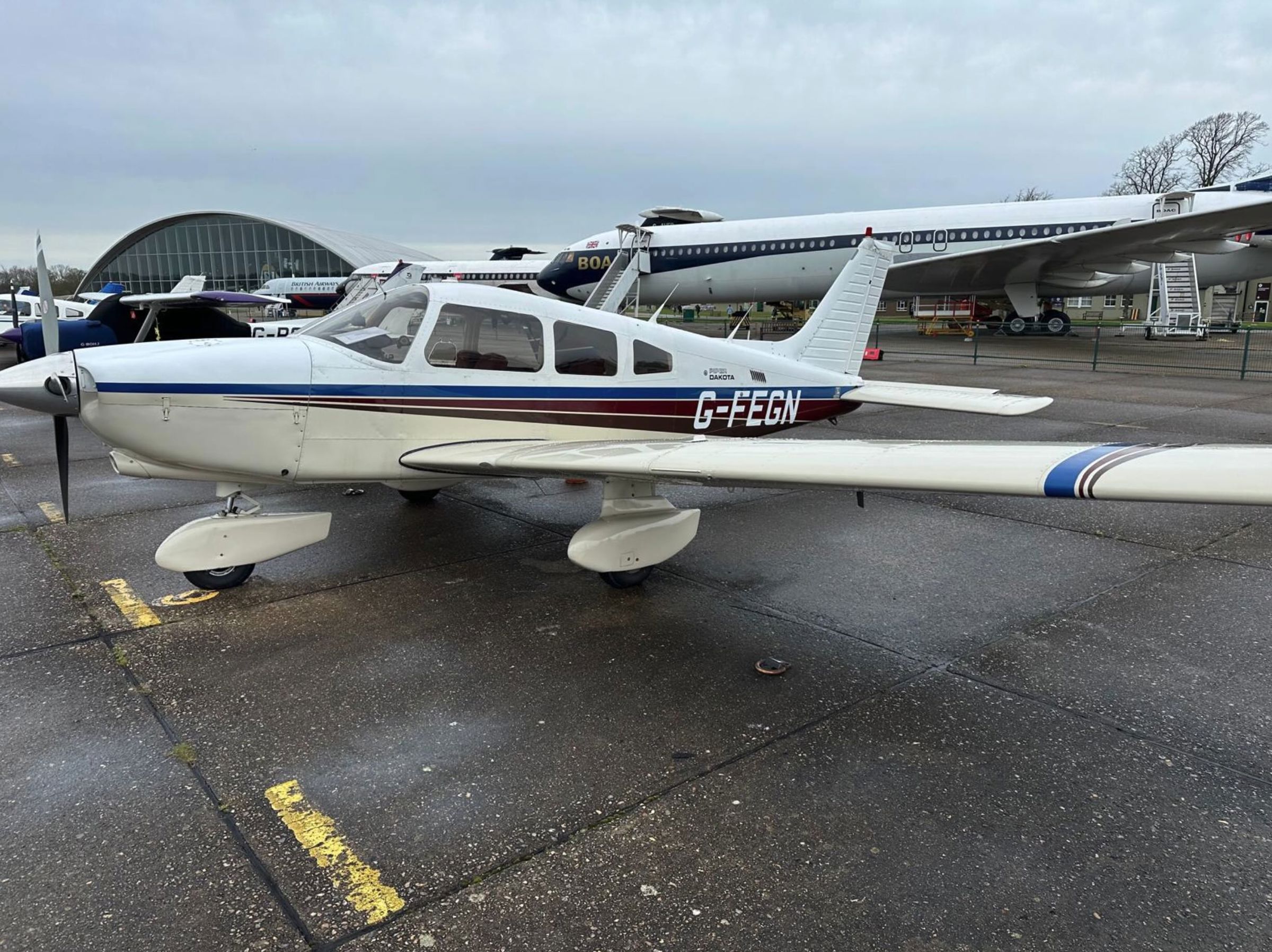 1984 Piper PA-28-236 Dakota - Exterior