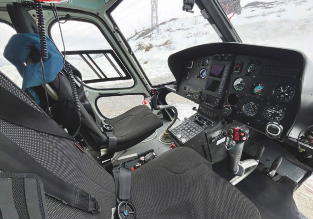 2010 Aerospatiale AS350B Ecureuil - Interior