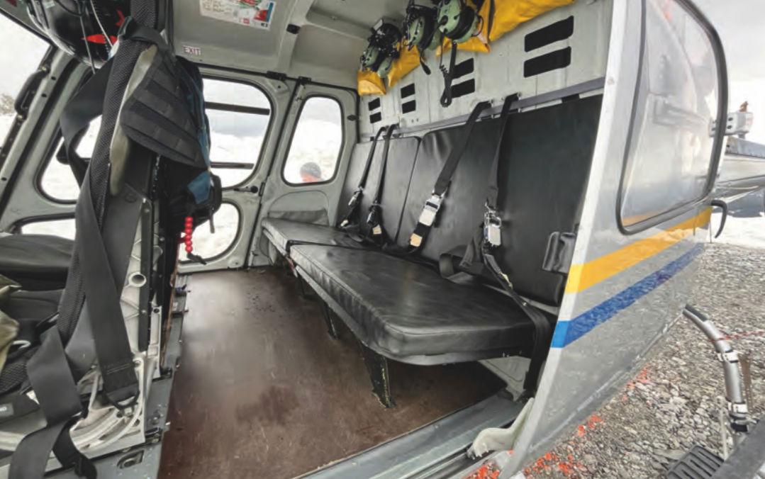 2010 Aerospatiale AS350B Ecureuil - Interior