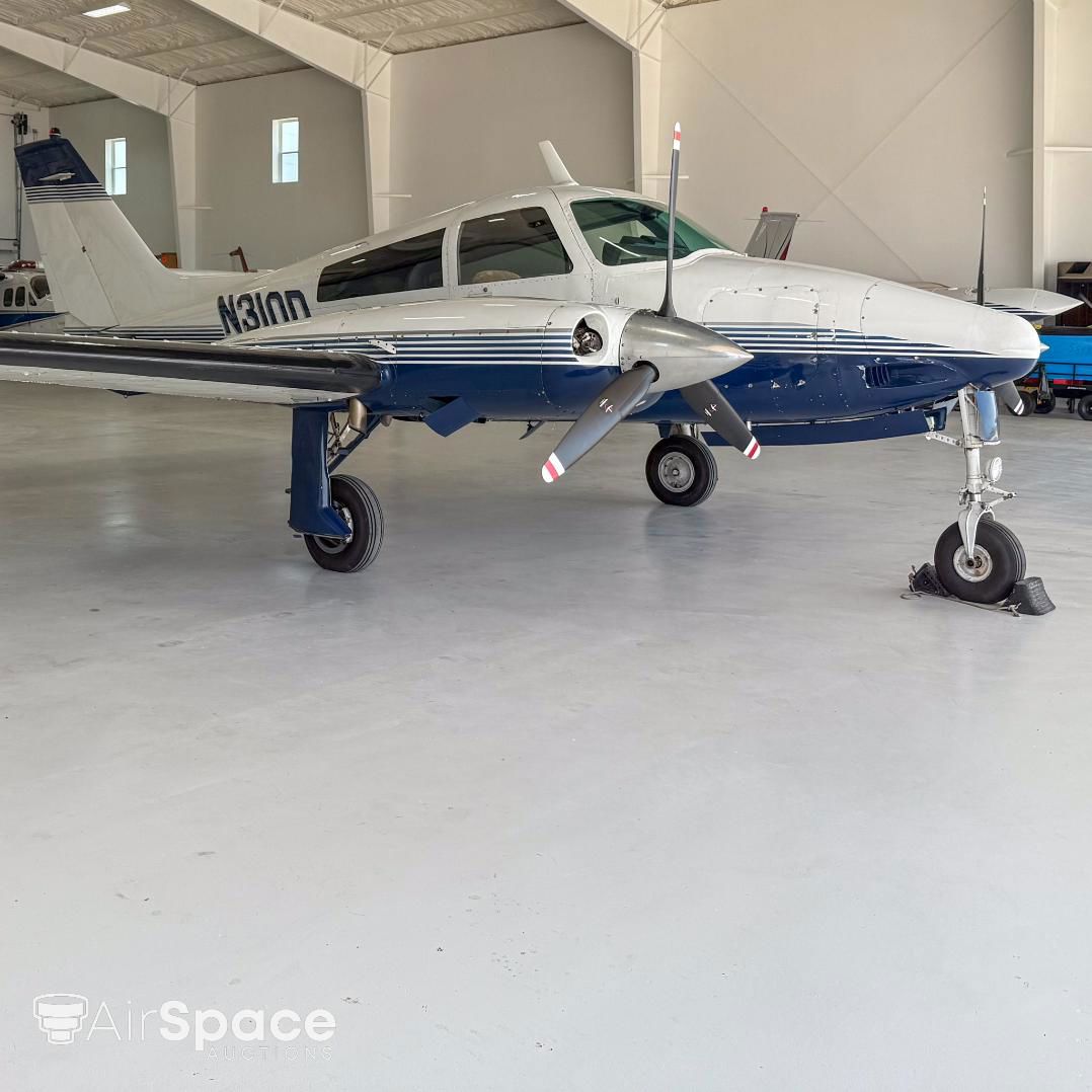 1969 Cessna T310Q - Exterior